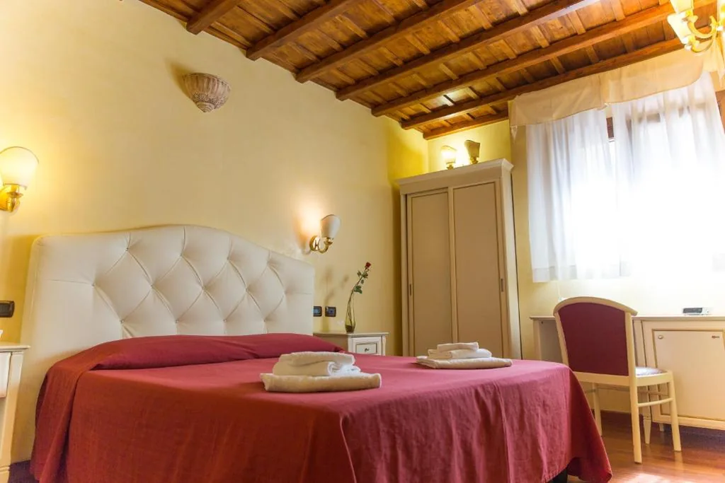 Superior Double Room — Sweet Dream Trevi