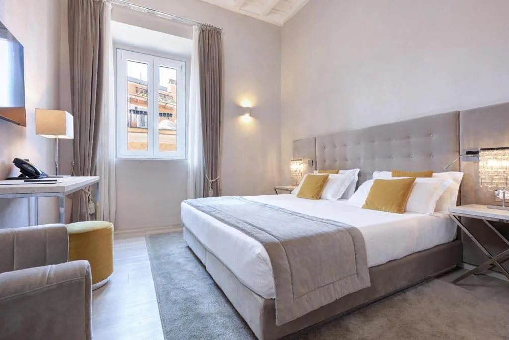 Superior Double Room — Terrace Pantheon Relais