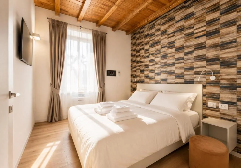 Superior Double Room — Trevi Steps