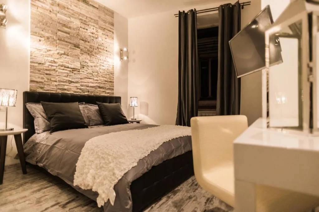 Camera Matrimoniale — Trevi & Pantheon Luxury Rooms