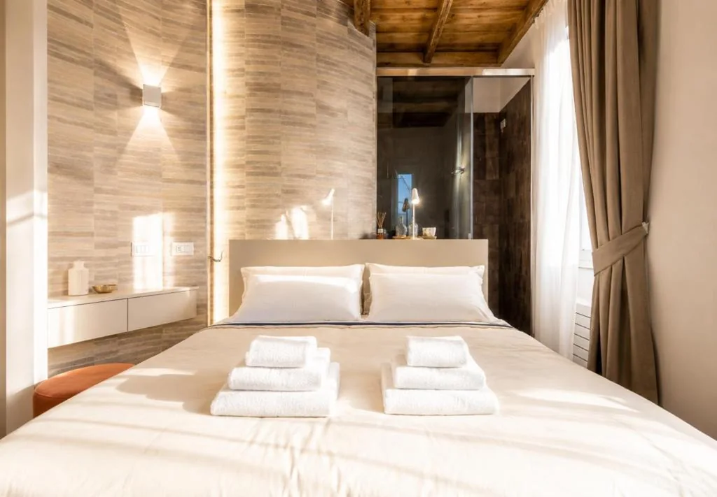 Double Room — Trevi Steps