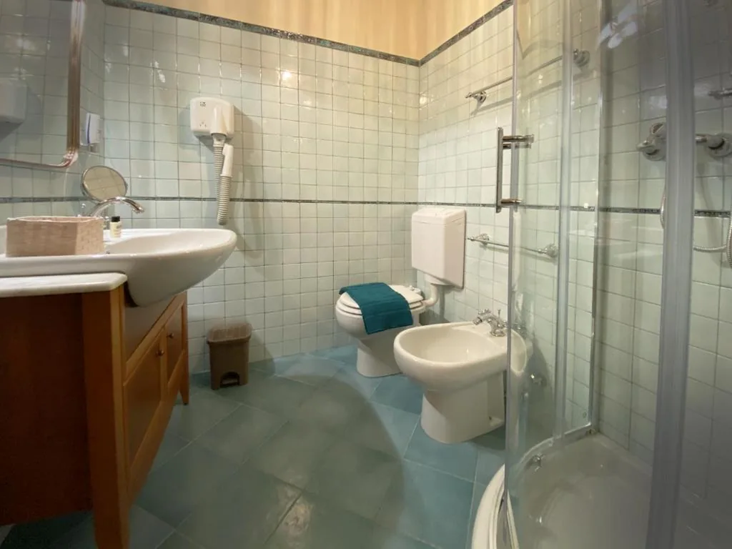 Double Room — Unico