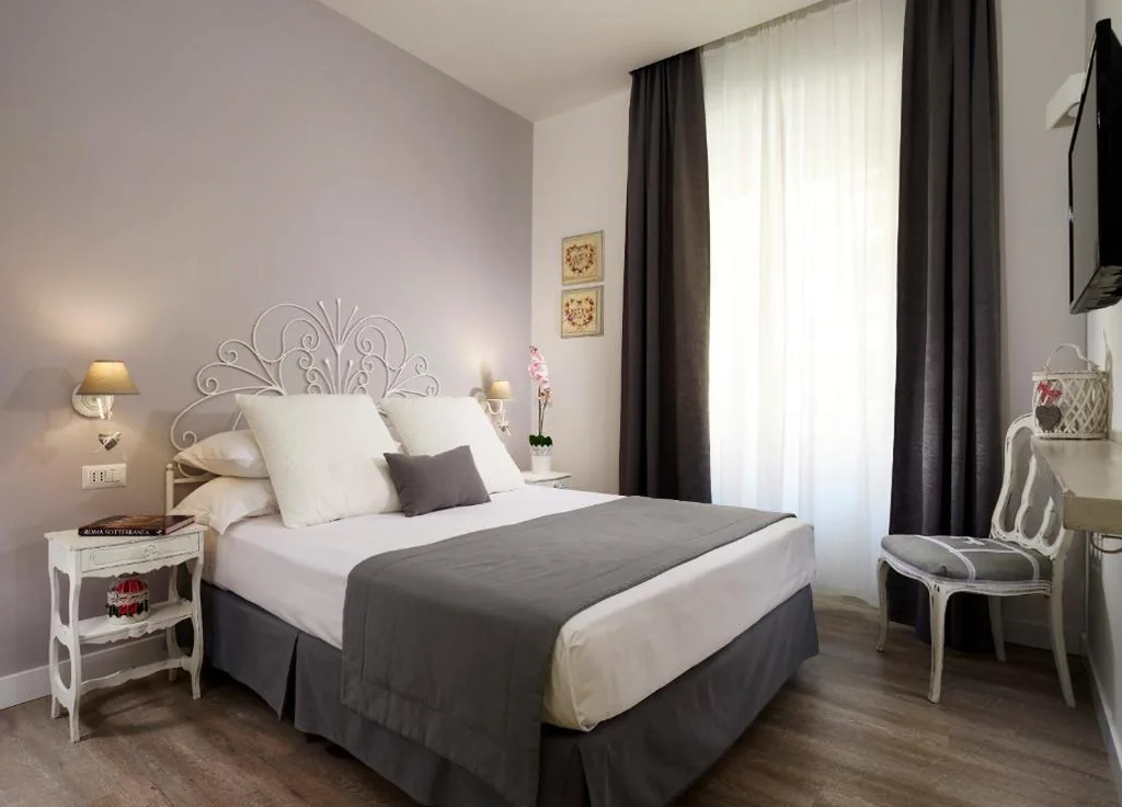 Camera Matrimoniale — Vaticano Charming Rooms