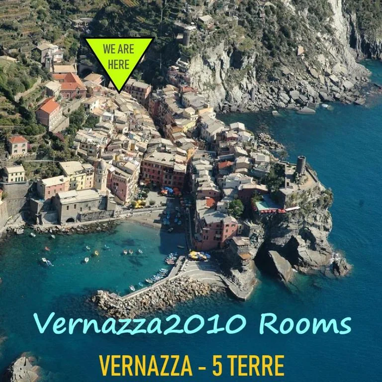 Double Room — Vernazza2010 Rooms