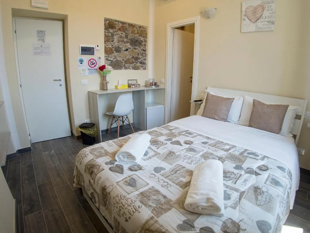 Double Room — Vicolocorto Affittacamere