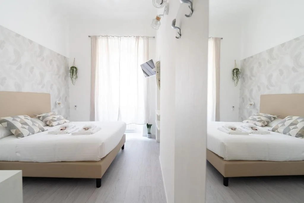 Camera Matrimoniale — White Gioberti Guesthouse