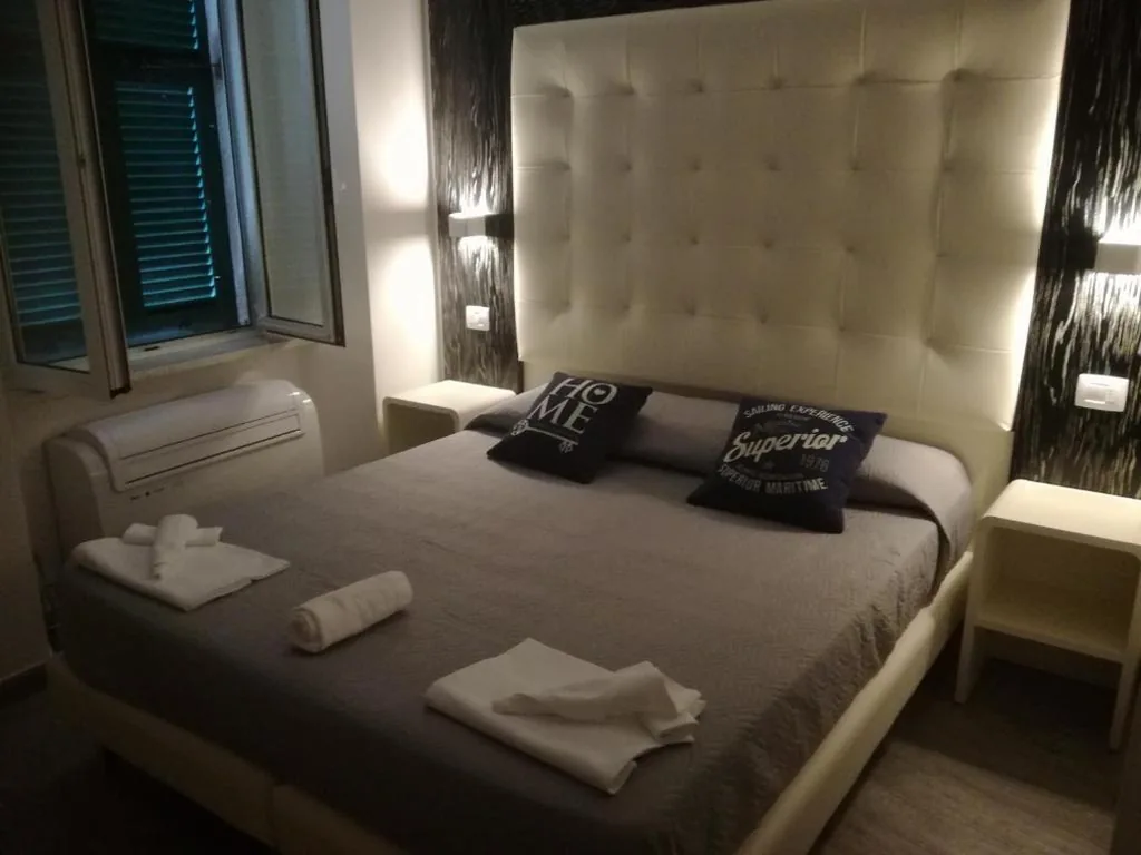 Double Room — Zia Rita