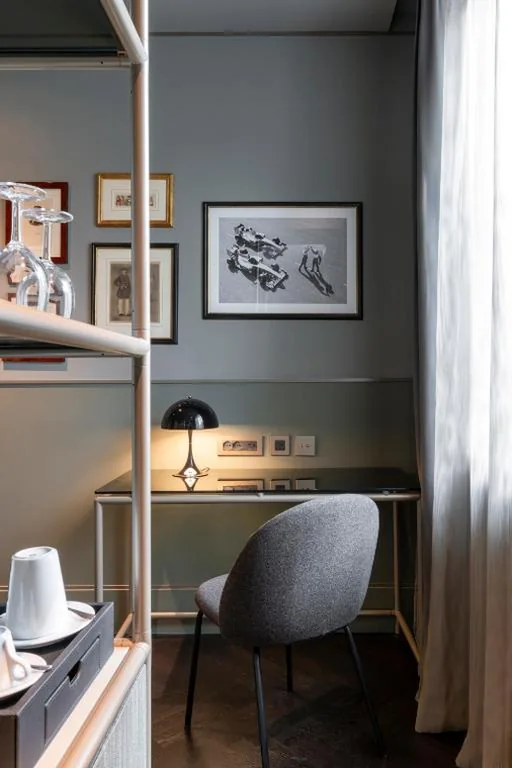 Camera Premium Collection - Camera Angolare — Radisson Collection Hotel, Roma Antica
