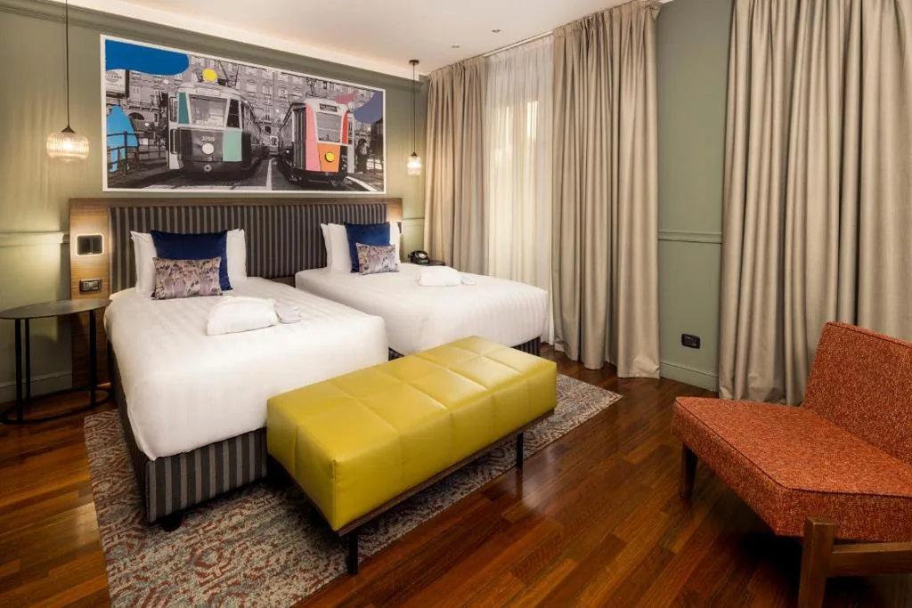 Camera Premium Doppia con Letti Singoli — Hotel Indigo Turin by IHG