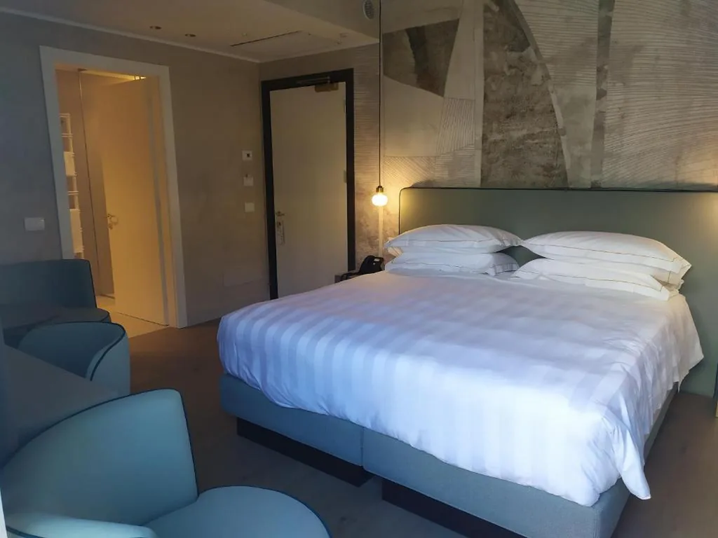 Camera Prestige con Terrazza Solarium — Diana Grand Hotel