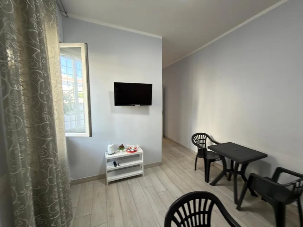 Camera privata con bagno privato e snack di benvenuto — foto 5