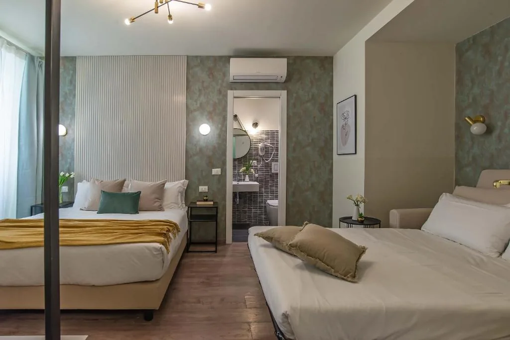 Camera Quadrupla — 94Rooms Vatican Guest House- Scipioni
