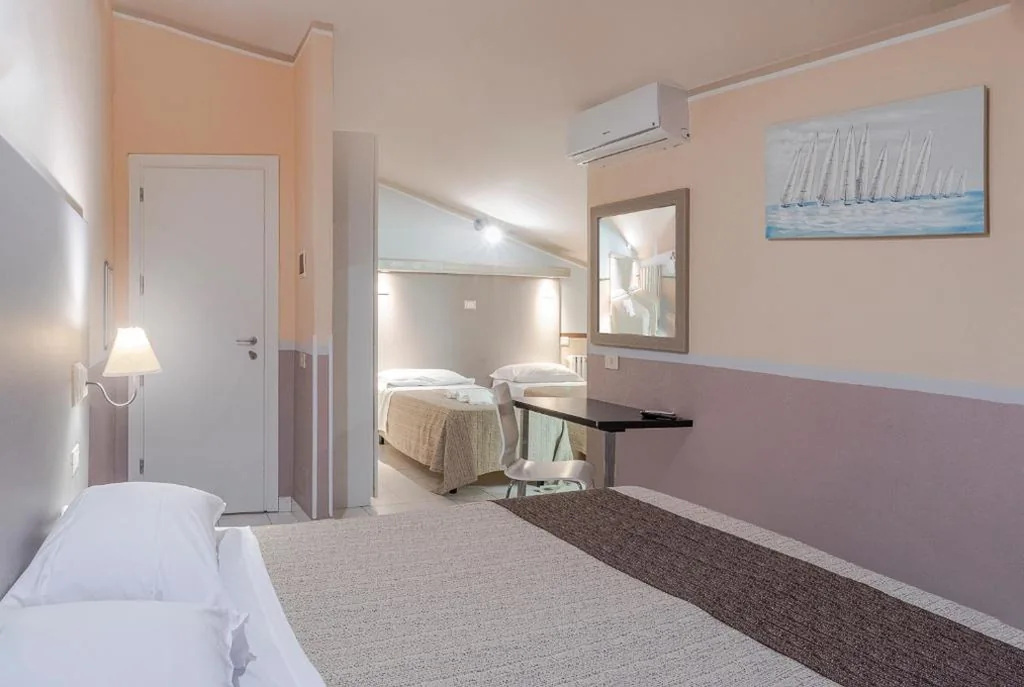 Camera Quadrupla — Albergo Serena
