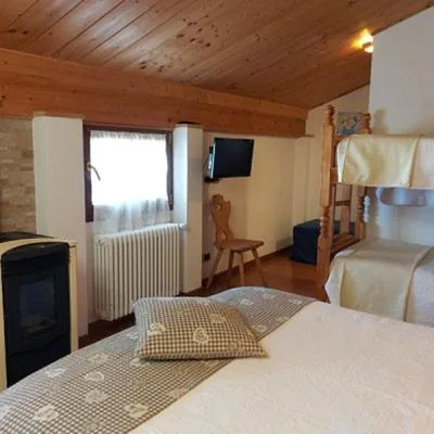 Quadruple Room — B&B La Soldanella