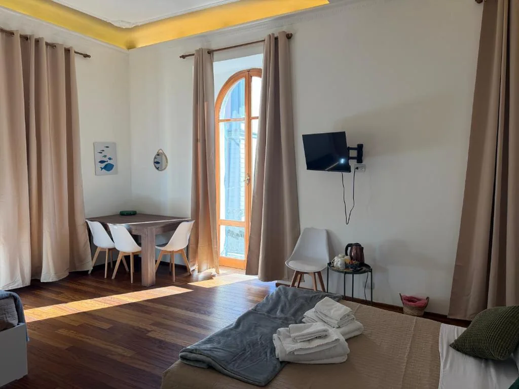 Classic Quadruple Room — Guest House Mercato City Center