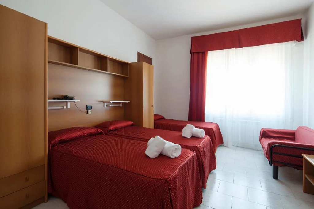 Camera Quadrupla Classic — Hotel Nella