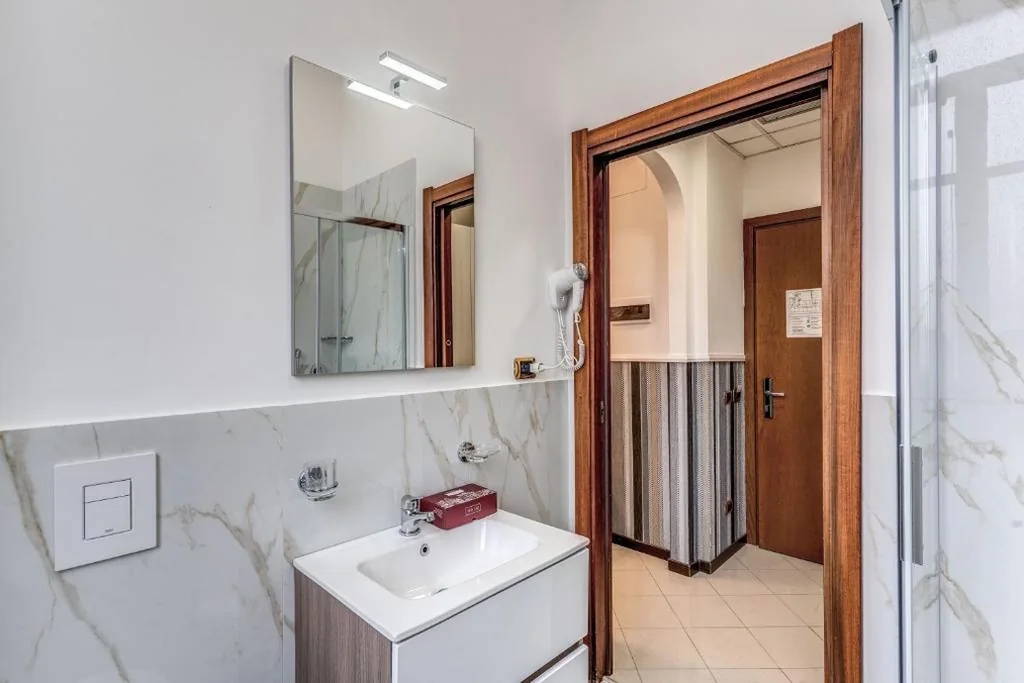 Camera Quadrupla Classic — Hotel Ottaviano Augusto