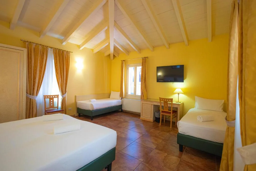 Camera Quadrupla Classic — LVG Hotel Collection – Belvedere San Gottardo