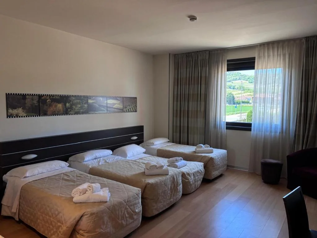 Quadruple Comfort Room — Castahotel