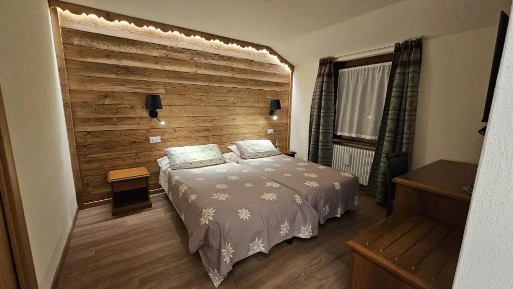 Camera Quadrupla Comfort — Hotel Edelweiss