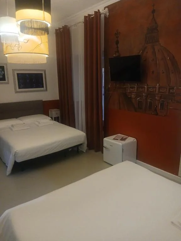 Camera Quadrupla Comfort — Stefano House Vaticano Roma