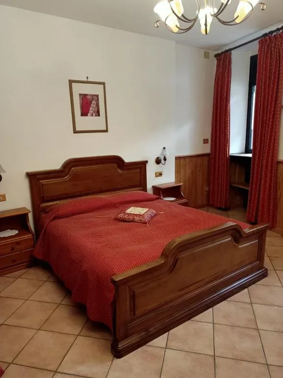 Quadruple Room with Disability Access — B&B Bourg