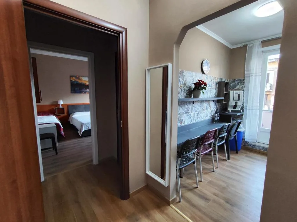 Camera Quadrupla con Bagno Privato — B&B Bella Garbatella
