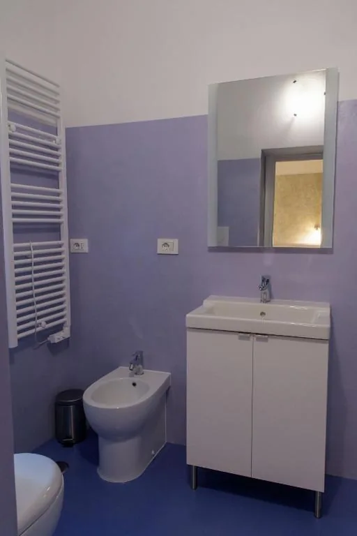 Camera Quadrupla con Bagno Privato — Beatus Viator Guest House