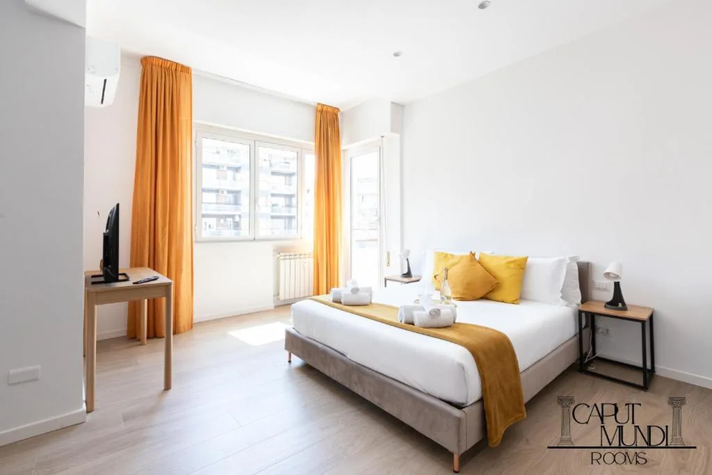 Camera Quadrupla con Bagno Privato — Caput Mundi Rooms – 100mt to Metro A, Terrace, A-C, 15 min to center