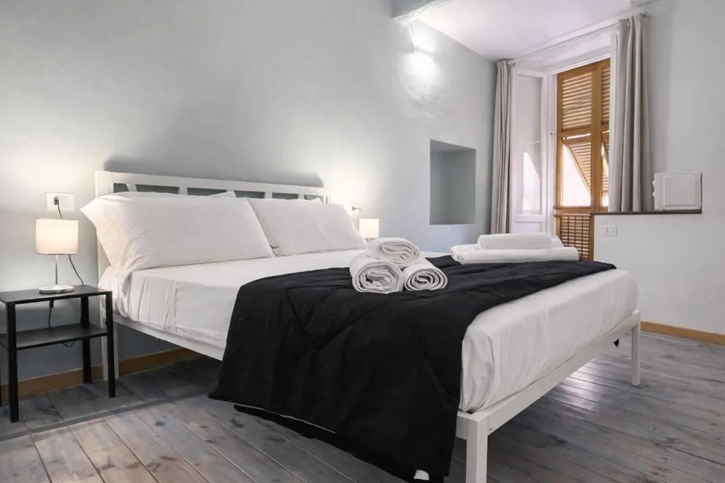 Quadruple Room with Private Bathroom — Central Vernazza Budget Rooms