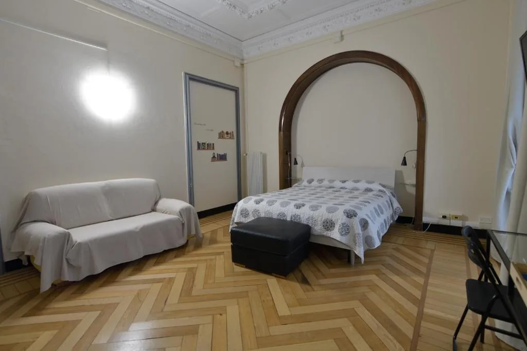 Camera Quadrupla con Bagno Privato — Check-Inn Rooms Genova Centro
