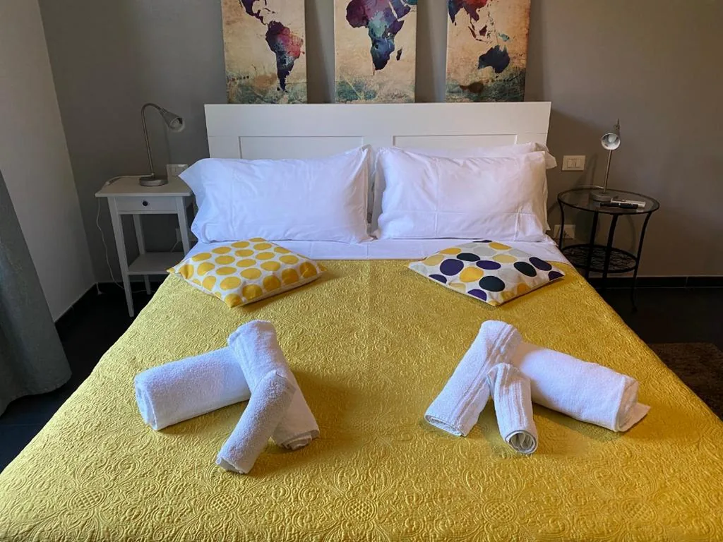 Camera Quadrupla con Bagno Privato — Guest House Rome by GHOR