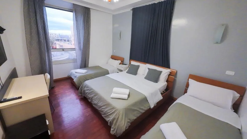 Camera Quadrupla con Bagno Privato — KayDee GuestHouse