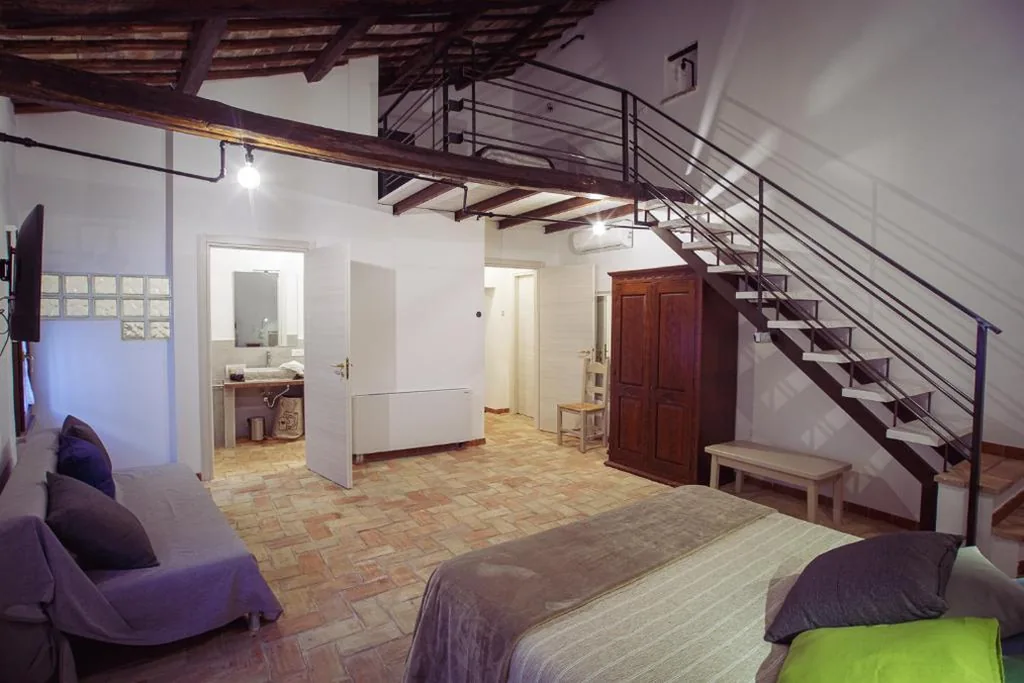 Camera Quadrupla con Bagno Privato — La Residenza dei Priori