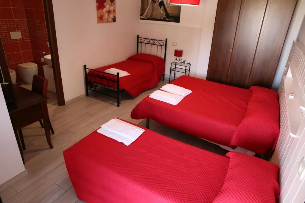 Camera Quadrupla con Bagno Privato — Mabell Guest House
