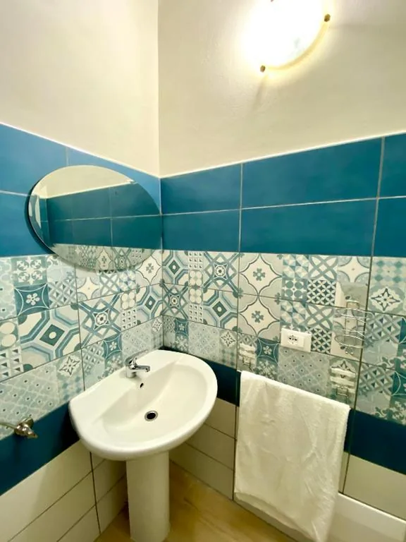 Camera Quadrupla con Bagno Privato — Sperlonga Paradise Suites 500m dal mare in estate Servizio navetta per Sperlonga centro