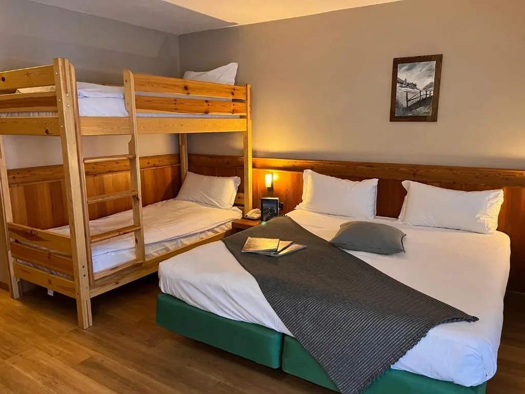 Quadruple Room with Balcony — Hotel De Champoluc