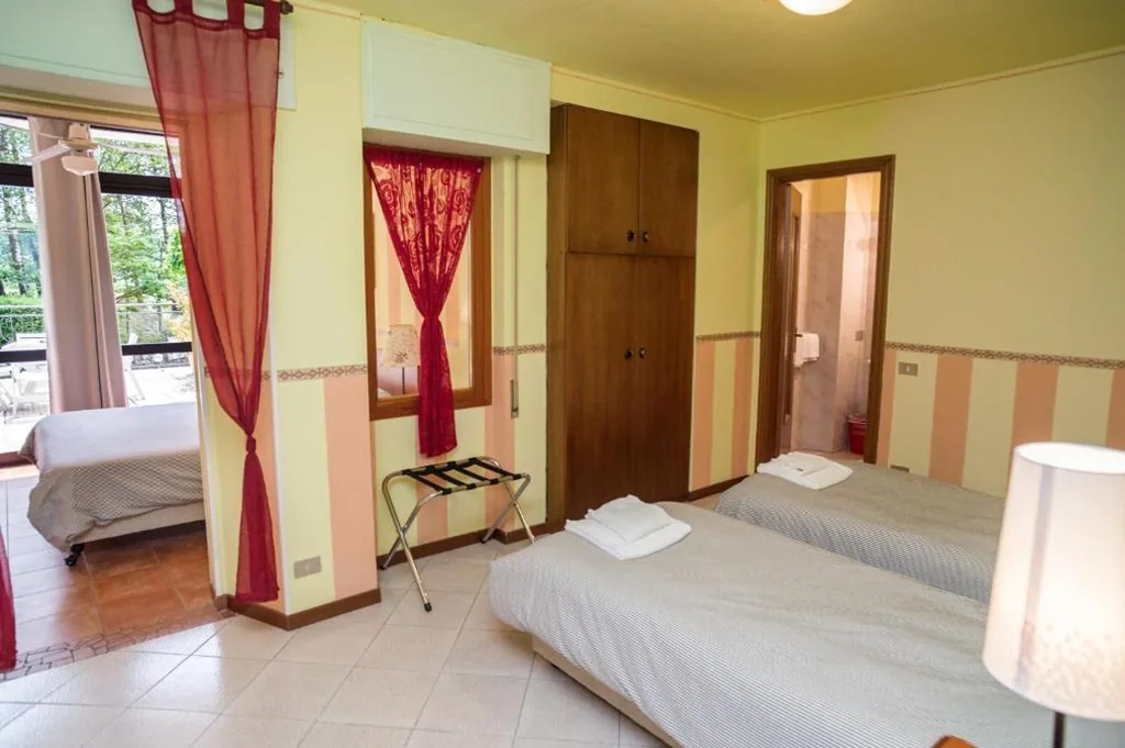 Quadruple Room with Balcony — Madonna Della Neve