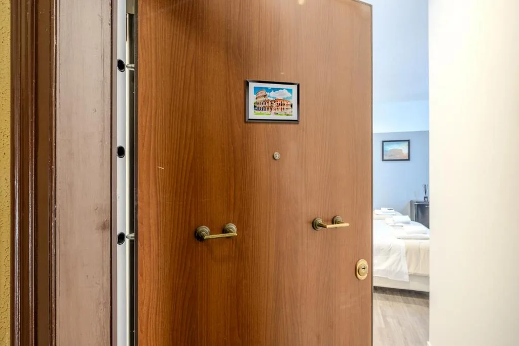 Quadruple Room with Balcony — Turati maison d’hotes
