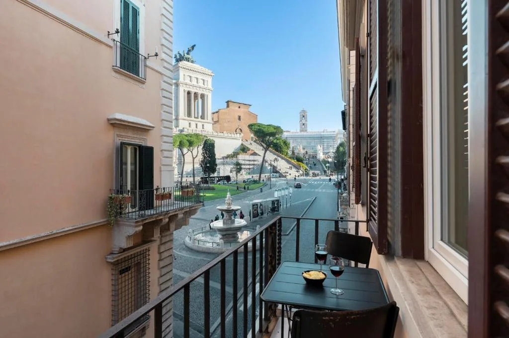 Quadruple Room with Terrace — Vittoriano Suite