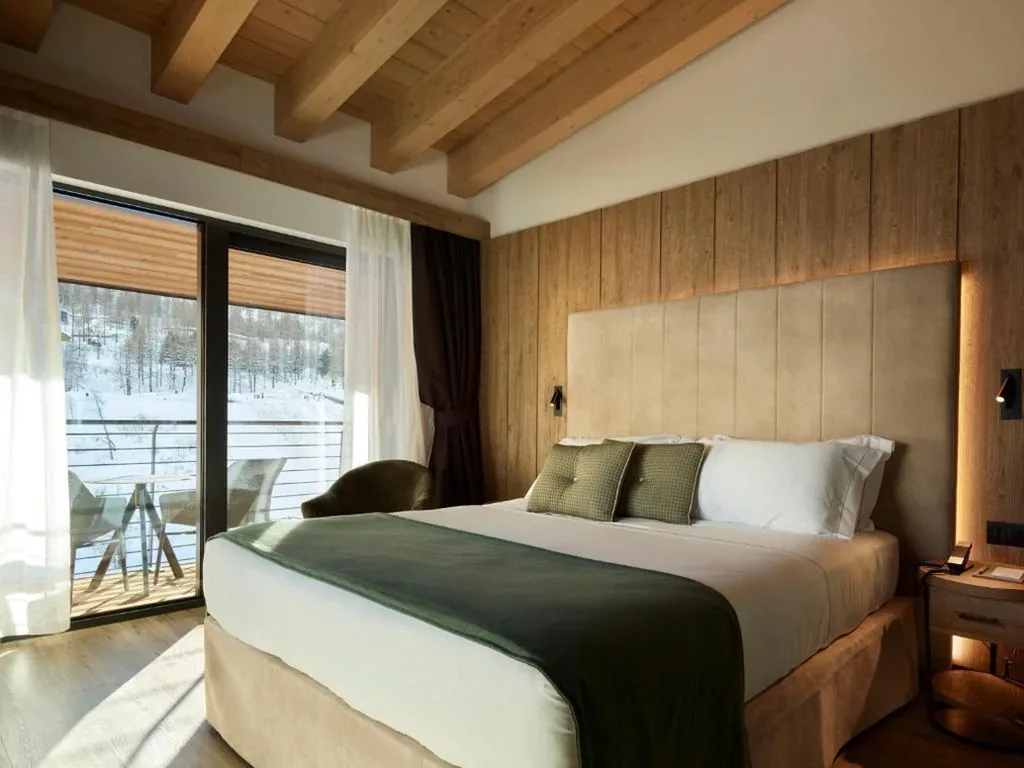 Deluxe Quadruple Room — Cervino – VRetreats, an SLH hotel