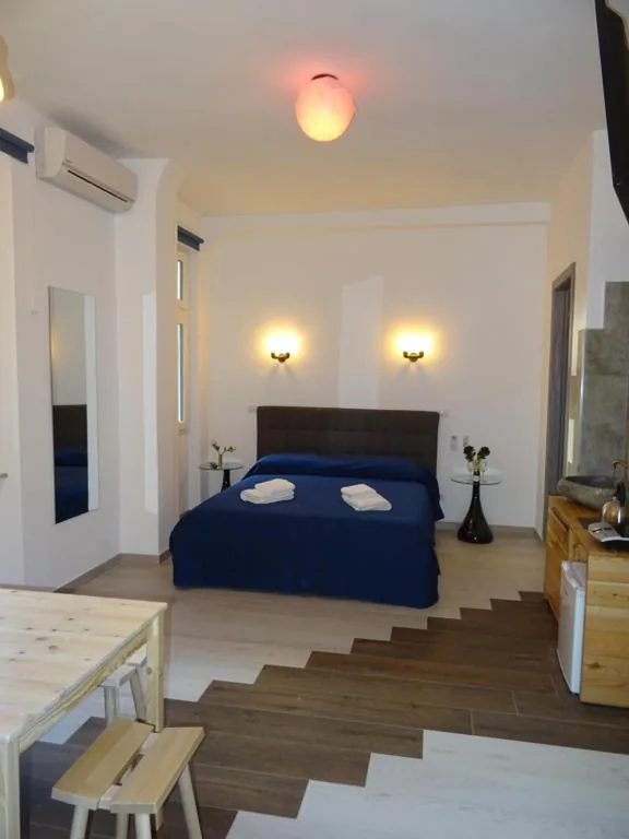 Quadruple Deluxe Room — Harmony & Comfort at the Vatican Museum
