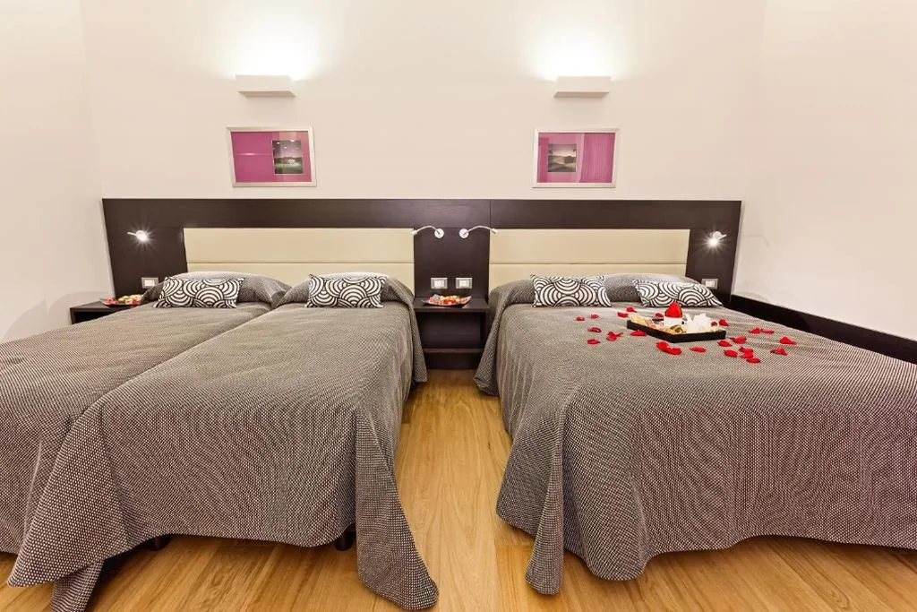 Camera Quadrupla — Domus Best Guest House