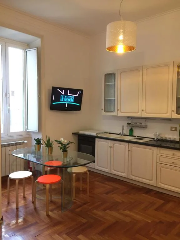 Economy Quadruple Room with Shared Bathroom — Varese Guest House