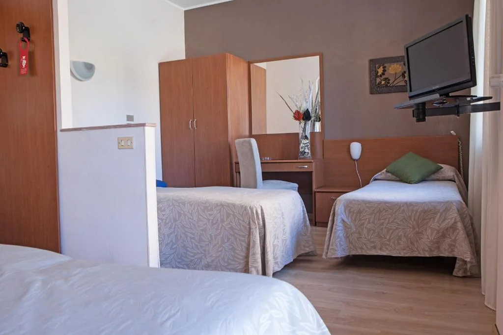 Camera Quadrupla — Hotel Adriano