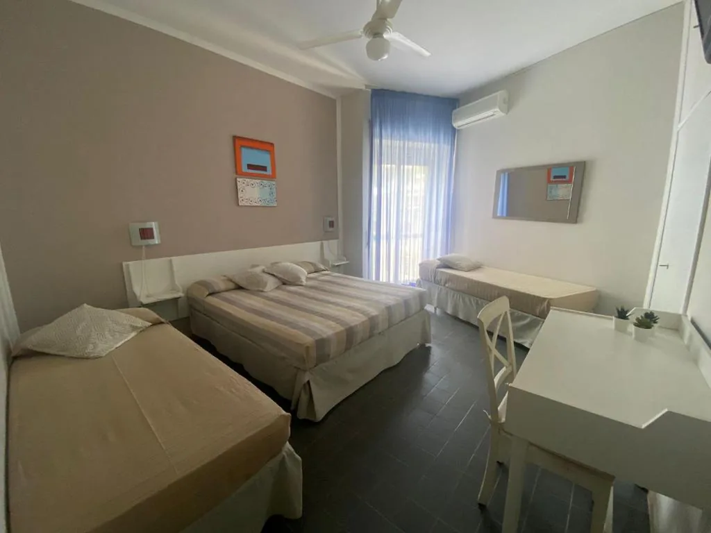 Quadruple Room — Hotel Anna