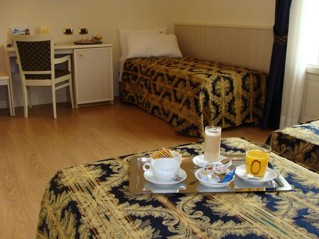 Camera Quadrupla — Hotel Belforte