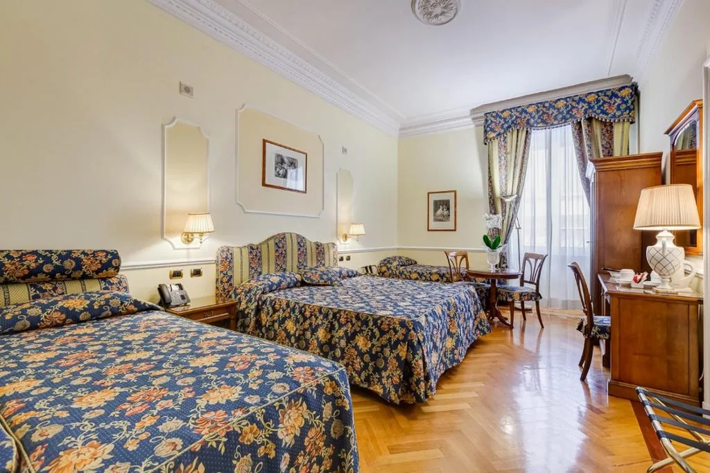 Camera Quadrupla — Hotel Cellini