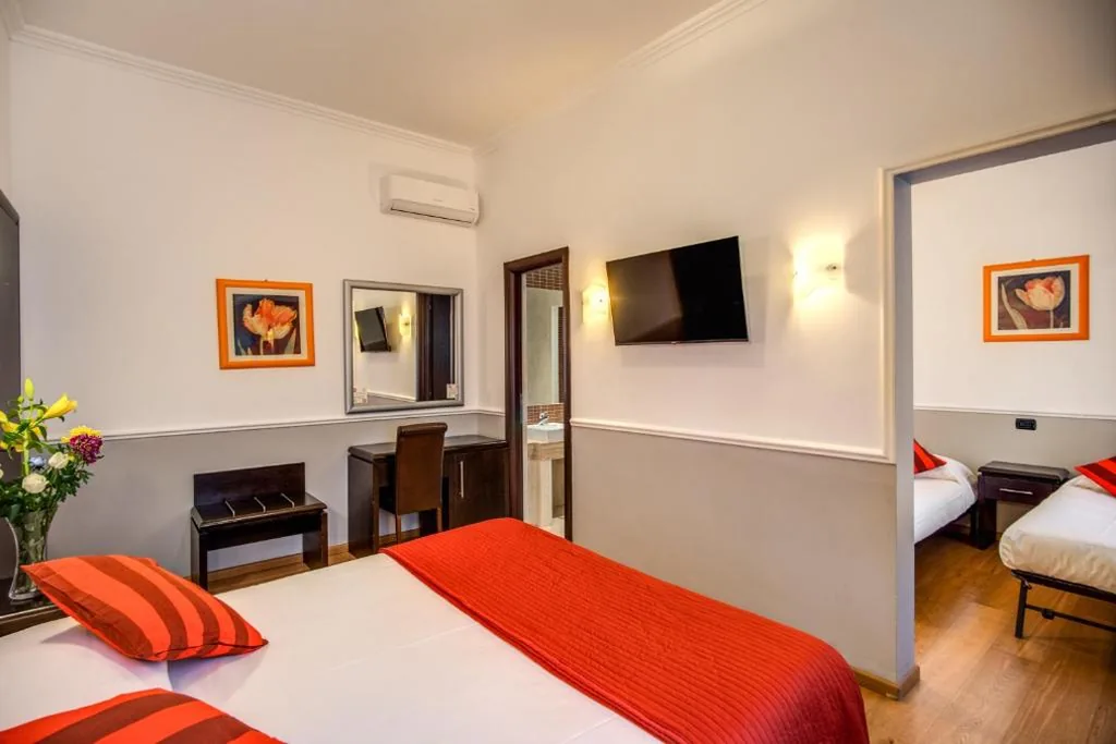 Camera Quadrupla — Hotel Everest Inn Rome