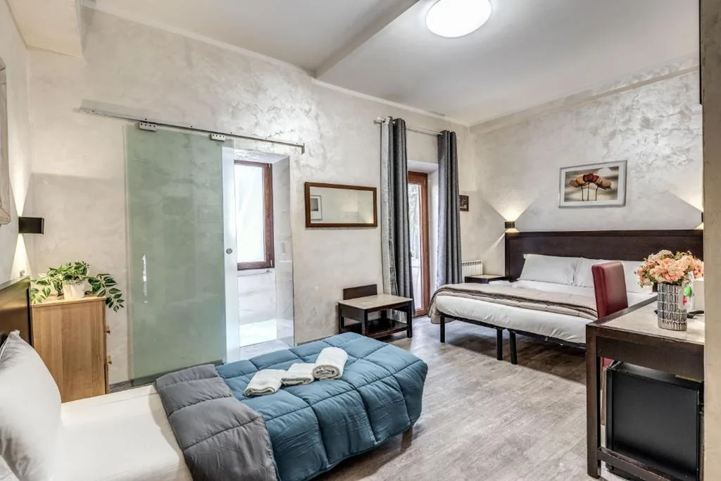 Camera Quadrupla — Hotel Family House